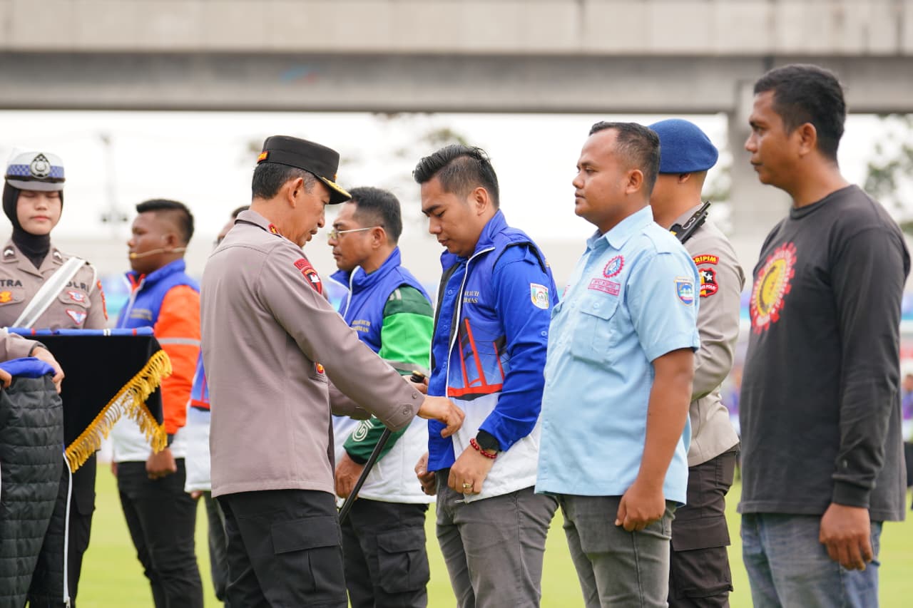 Pimpin Apel Ojol-Buruh di Sumsel, Kapolri Tekankan Jaga Persatuan hingga Stabilitas Nasional