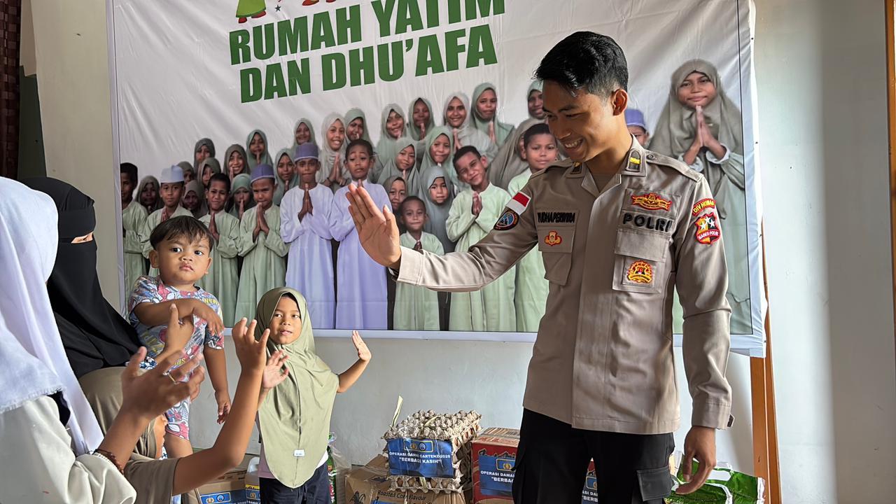 Senyum Anak-Anak Mimika dan Hangatnya Kepedulian Satgas Damai Cartenz