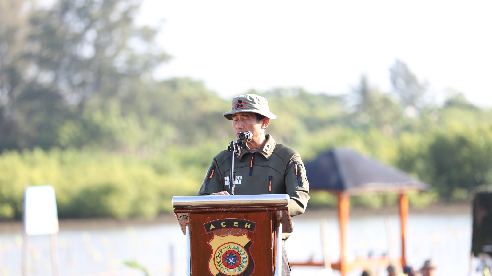 Green Policing Polda Aceh, Tanam 10 Ribu Mangrove untuk Perkuat Ketahanan Ekologi dan Ekonomi Desa Pesisir